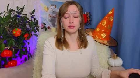 Snapshot of evashiny_ chatting on 10.27.25 Eve online show from 10.27.25