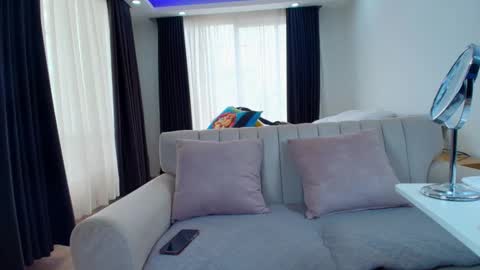 Snapshot of evasweet__ chatting on 02.03.26 EVA LUNA online show from 02.03.26