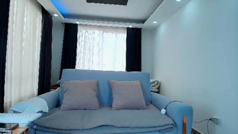 Snapshot of evasweet__ chatting on 06.25.26 EVA LUNA online show from 06.25.26