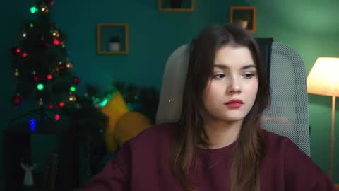 Snapshot of evathopson chatting on 12.07.24 Eva next stream - - 1600 UTC2000 online show from 12.07.24