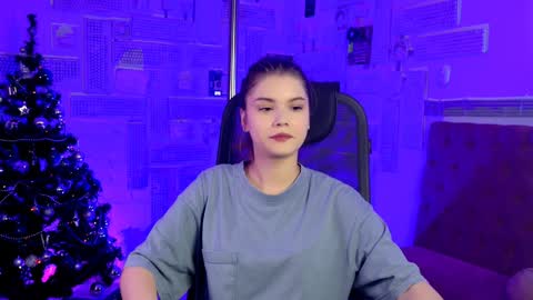 Snapshot of evathopson chatting on 12.09.24 Eva next stream - - 1600 UTC2000 online show from 12.09.24