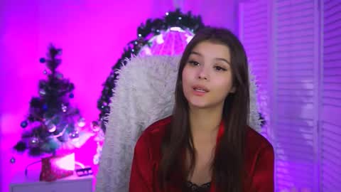 Snapshot of evathopson chatting on 12.17.25 Eva next stream - - 1600 UTC2000 online show from 12.17.25