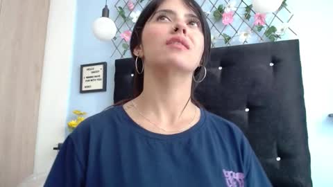 Snapshot of evatits_1 chatting on 12.15.25 Eva Carter online show from 12.15.25