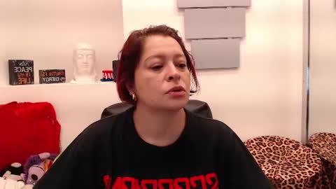 Eva Twiss online show from 06.15.26