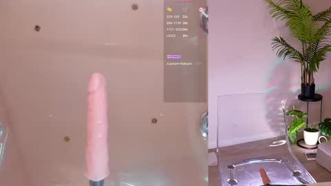 Snapshot of evavsworld_ chatting on 06.05.26 online show from 06.05.26