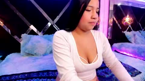 Snapshot of evawilliams_ chatting on 06.10.26 Eva online show from 06.10.26