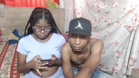 Eva And Emmanuel online show from 06.05.26