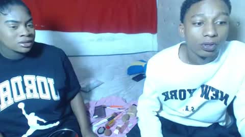 Eva And Emmanuel online show from 06.21.26