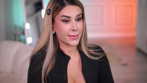 Eva online show from 11.24.25