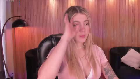 Snapshot of evebenson chatting on 11.16.25 Eve online show from 11.16.25