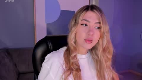 Snapshot of evebenson chatting on 11.20.25 Eve online show from 11.20.25