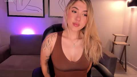 Snapshot of evebenson chatting on 11.24.25 Eve online show from 11.24.25