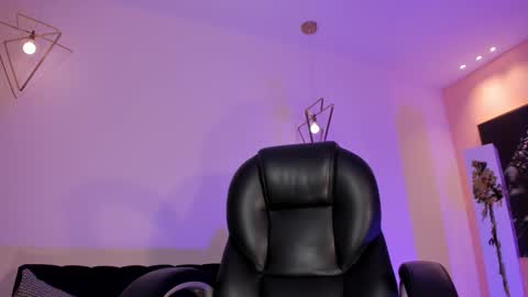 Snapshot of evebenson chatting on 01.05.26 Eve online show from 01.05.26