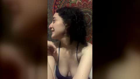 Snapshot of evee_uwu chatting on 02.04.26 Eve Jane online show from 02.04.26