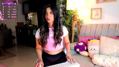 Snapshot of eveekendal_ chatting on 11.23.25 Eve online show from 11.23.25