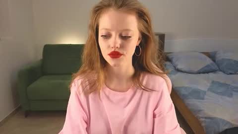 Snapshot of eveleen_soleen chatting on 01.10.26 Eveleen online show from 01.10.26