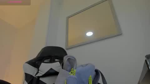 BELLA online show from 12.15.25