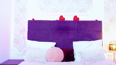 Snapshot of evelinhill chatting on 03.04.26 EvelinHill online show from 03.04.26