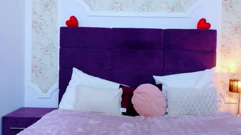 Snapshot of evelinhill chatting on 03.08.26 EvelinHill online show from 03.08.26