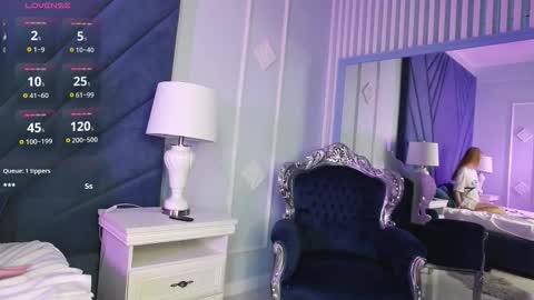 Snapshot of evelisse chatting on 09.11.25 Eve online show from 09.11.25