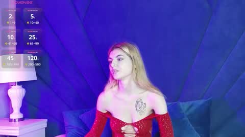 Snapshot of evelisse chatting on 09.26.25 Eve online show from 09.26.25