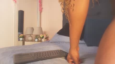 Snapshot of evelonga_707 chatting on 06.20.26 DAYANITA online show from 06.20.26