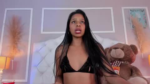 evelyn ebony online show from 12.10.24