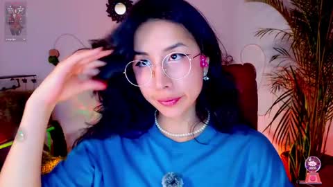 Snapshot of evelyn_chelle chatting on 04.23.26 Im Eve or Chelle Next Stream 191224 online show from 04.23.26