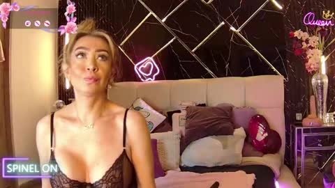 EvelynaGrey online show from 04.23.26