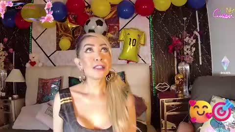 Snapshot of evelynagrey chatting on 06.25.26 EvelynaGrey online show from 06.25.26