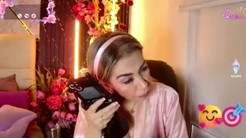 Snapshot of evelynagrey chatting on 07.15.26 EvelynaGrey online show from 07.15.26