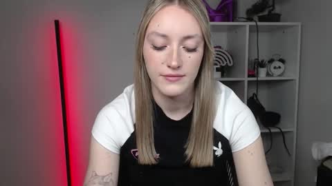 evelynblond online show from 03.11.26