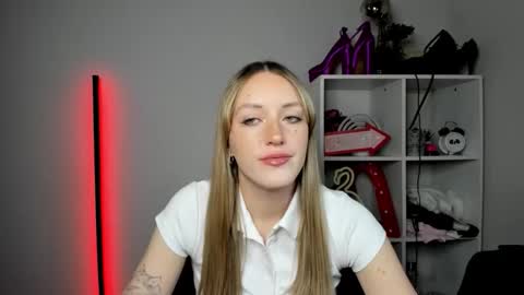 evelynblond online show from 04.30.26