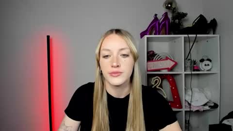 evelynblond online show from 05.04.26