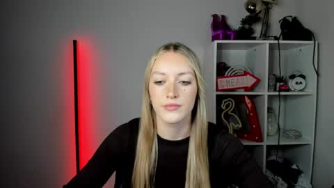 evelynblond online show from 06.12.26