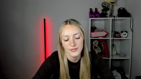 evelynblond online show from 06.24.26