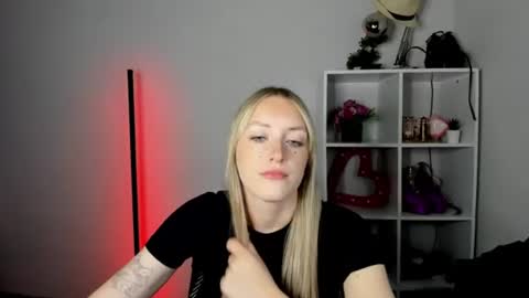 evelynblond online show from 07.03.26