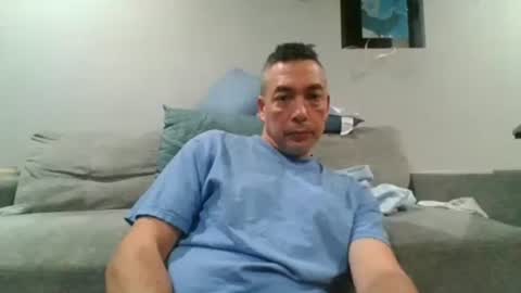 Snapshot of evergreenseoulmate chatting on 12.15.25 SeoulMate online show from 12.15.25