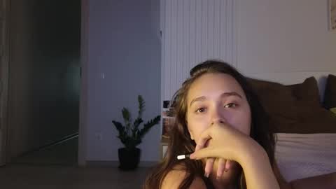 Snapshot of evi_woow chatting on 09.15.25 evi_woow online show from 09.15.25