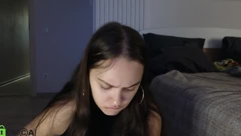 evi_woow online show from 03.31.26