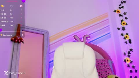 My name is Evie  nice to meet you  really get to know me better private is open  online show from 01.07.25