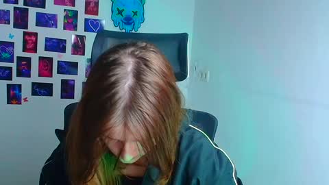 Evie online show from 12.03.25