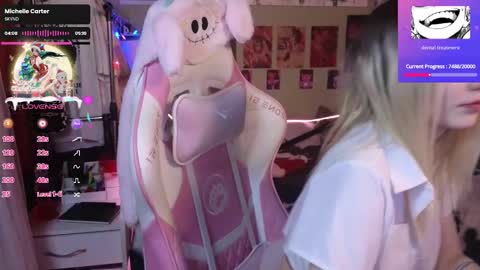 Snapshot of evie_rosen chatting on 12.31.24 Evie online show from 12.31.24