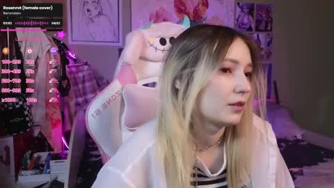 Snapshot of evie_rosen chatting on 01.07.25 Evie online show from 01.07.25