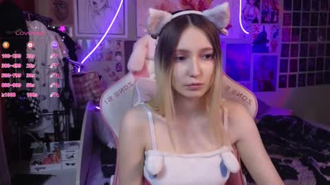 Snapshot of evie_rosen chatting on 03.01.25 Evie online show from 03.01.25