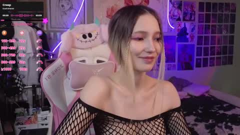 Snapshot of evie_rosen chatting on 03.03.25 Evie online show from 03.03.25