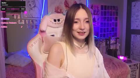 Snapshot of evie_rosen chatting on 11.29.25 Evie online show from 11.29.25