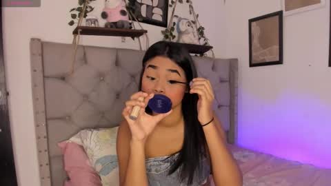 Ivi Alejandra  online show from 11.20.25