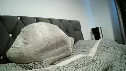 evieloves online show from 10.03.25