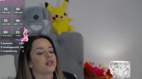 Evie online show from 03.10.25